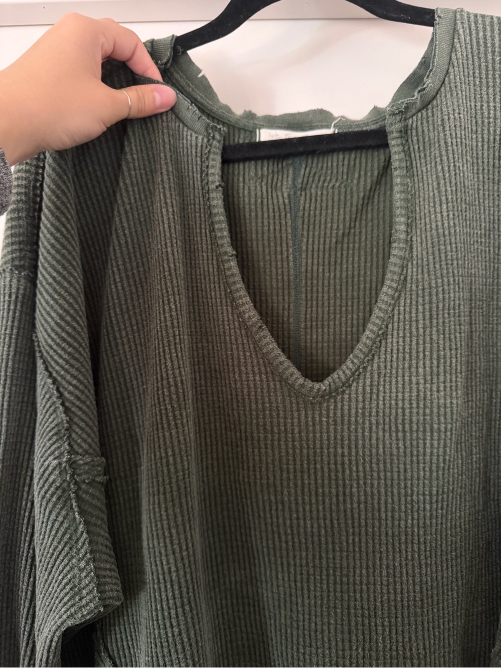 Free People Olive Green Oversized V-Neck Long Sleeve Top - Picture 5 of 9